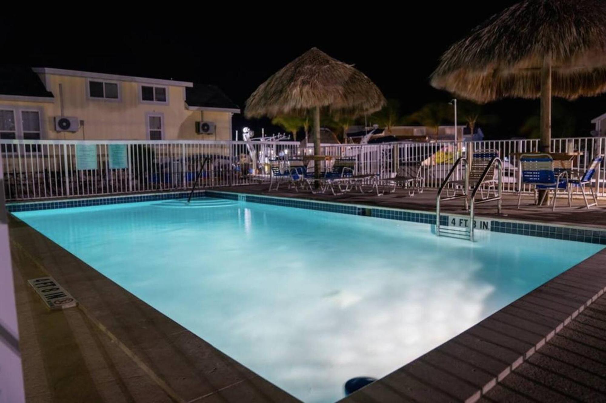 Jewfish Waterfront Studio 2, Couples Oasis, Kayaks, Pool מראה חיצוני תמונה